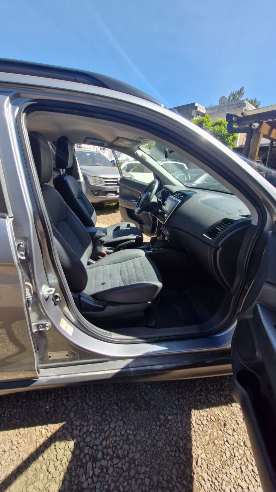 MITSUBISHI RVR - 2023                                        