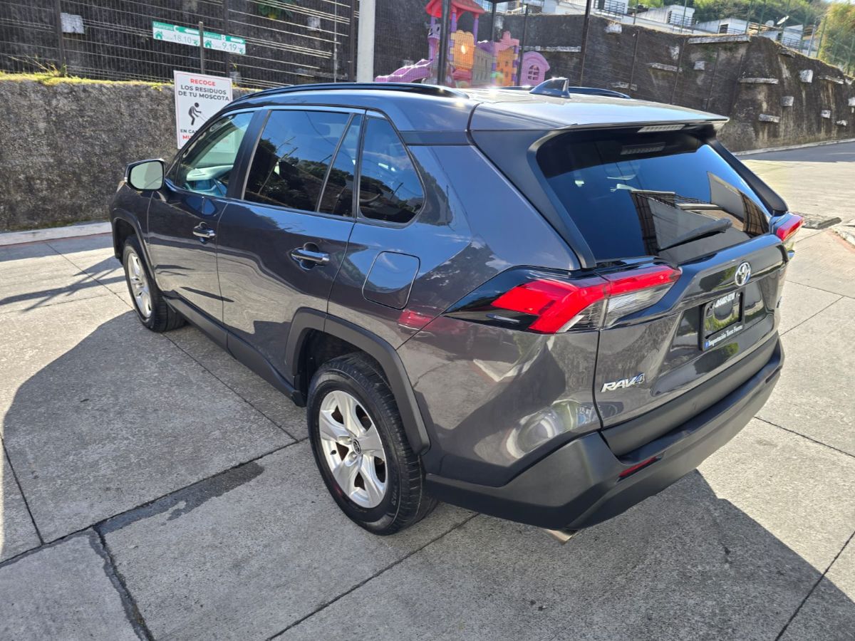 TOYOTA RAV-4 - 2021                                        