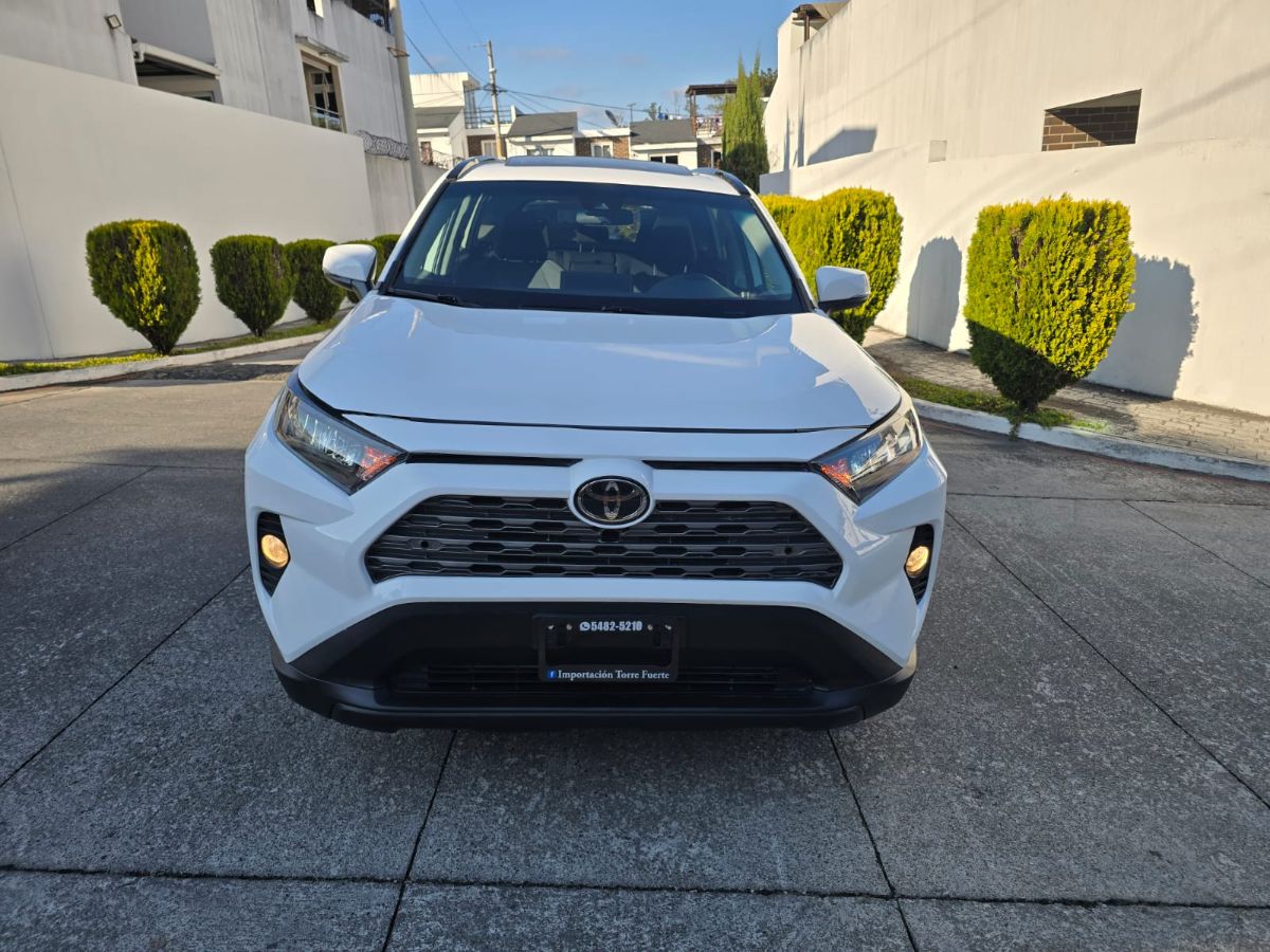 TOYOTA RAV-4 - 2019                                        