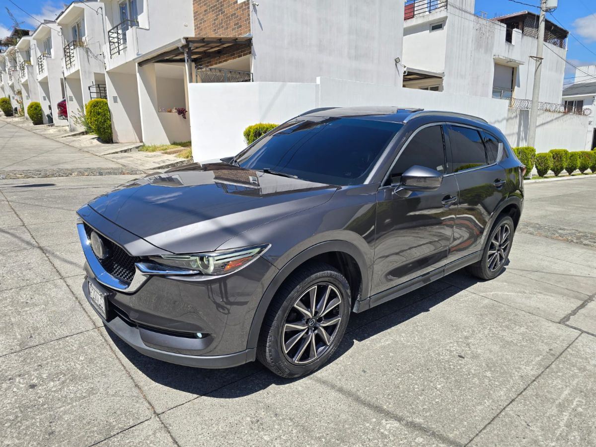 MAZDA CX-5 GRAND TOURING - 2017                                        