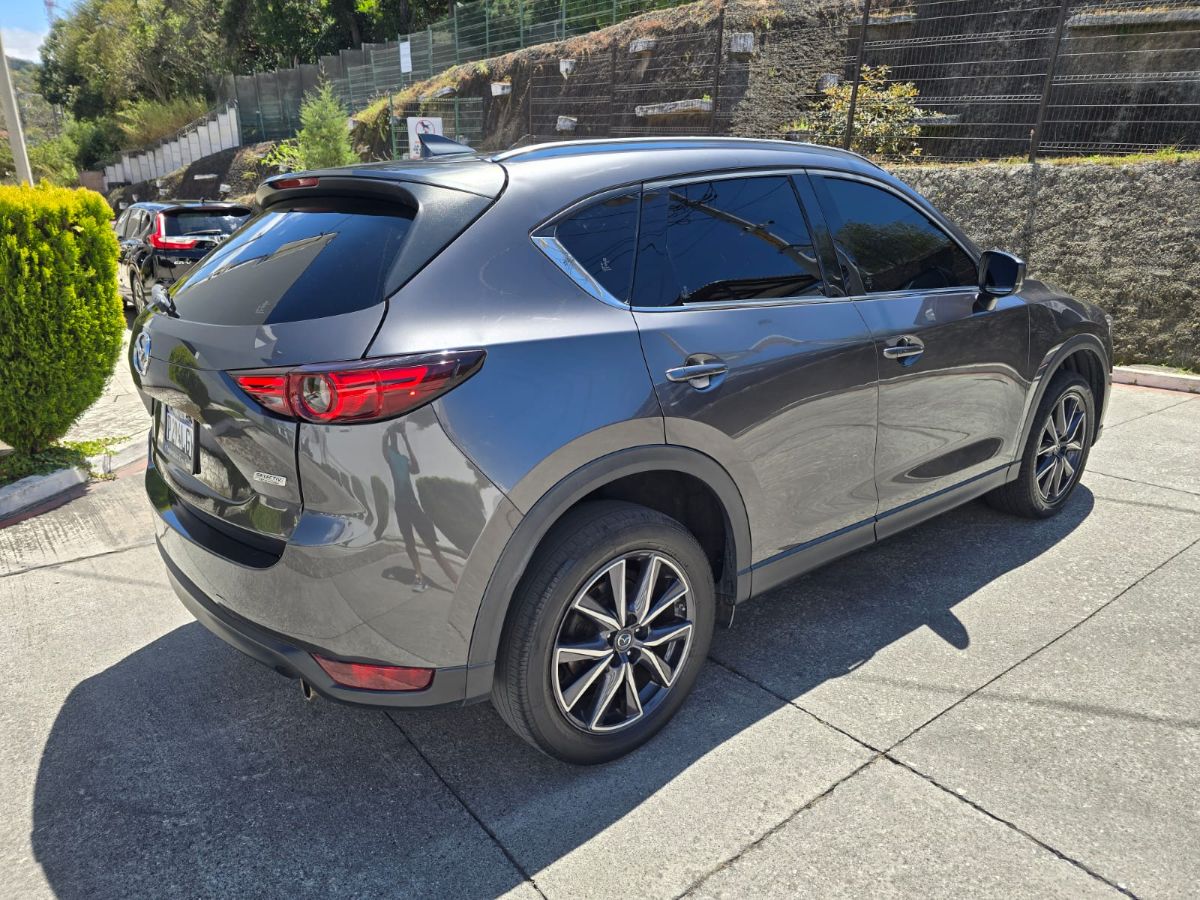 MAZDA CX-5 GRAND TOURING - 2017                                        