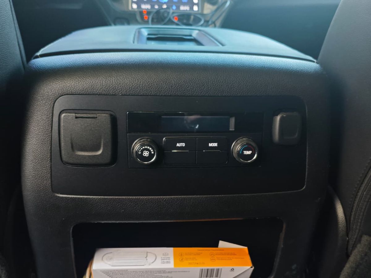 CHEVROLET TAHOE LT - 2016                                        