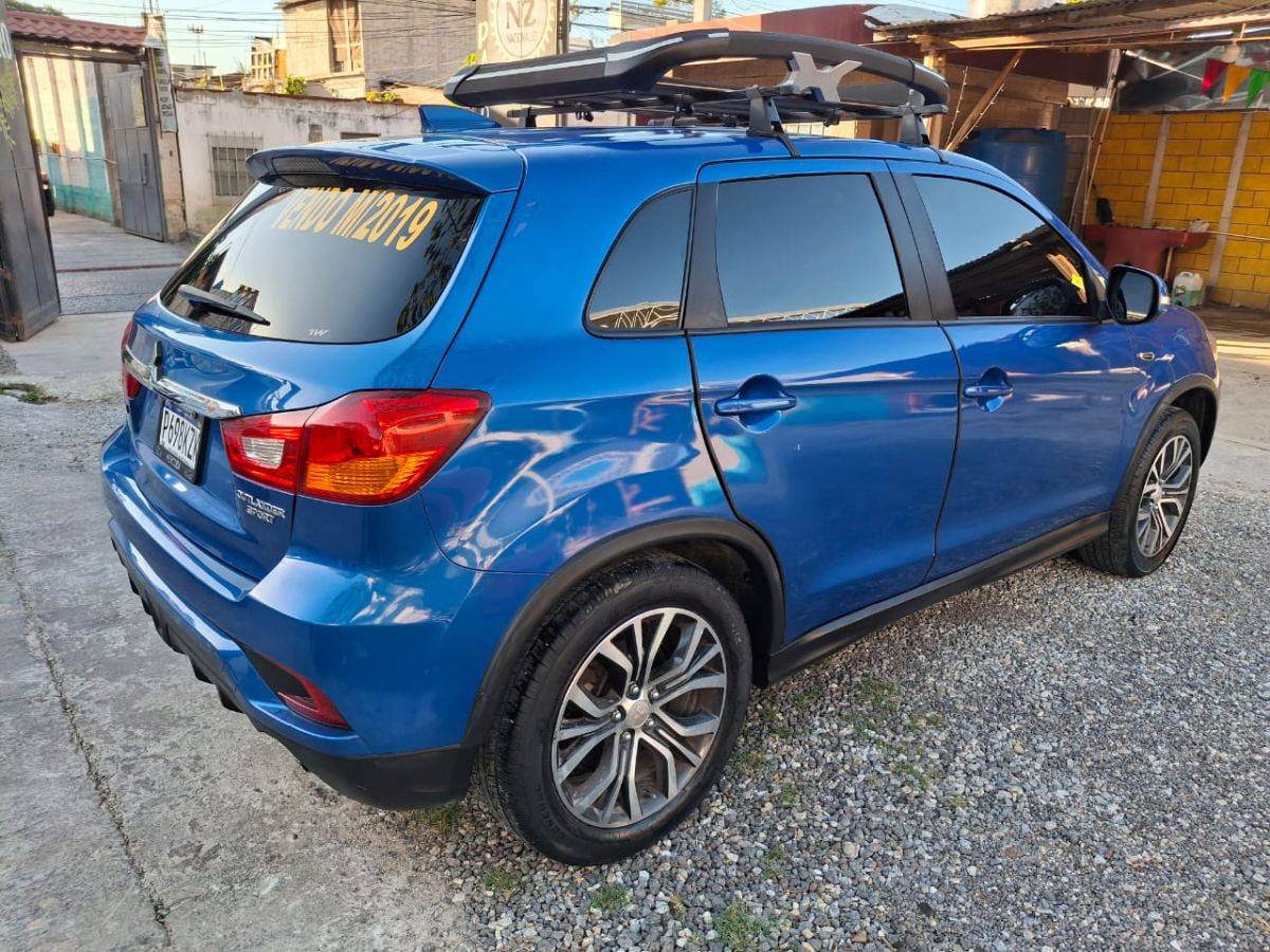 MITSUBISHI OUTLANDER SPORT - 2019                                        