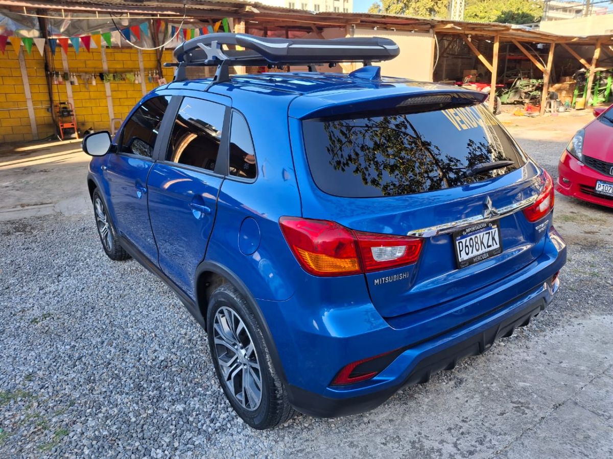 MITSUBISHI OUTLANDER SPORT - 2019                                        