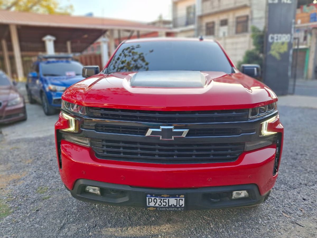 CHEVROLET SILVERADO - 2022                                        