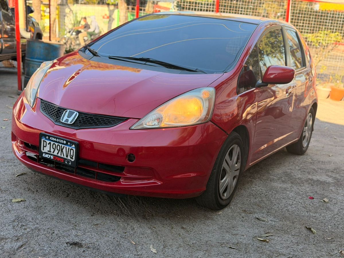 HONDA FIT - 2009                                        
