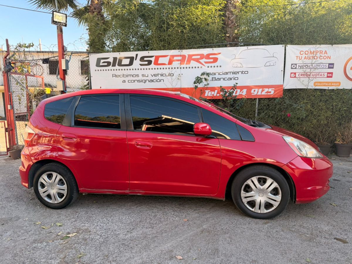 HONDA FIT - 2009                                        