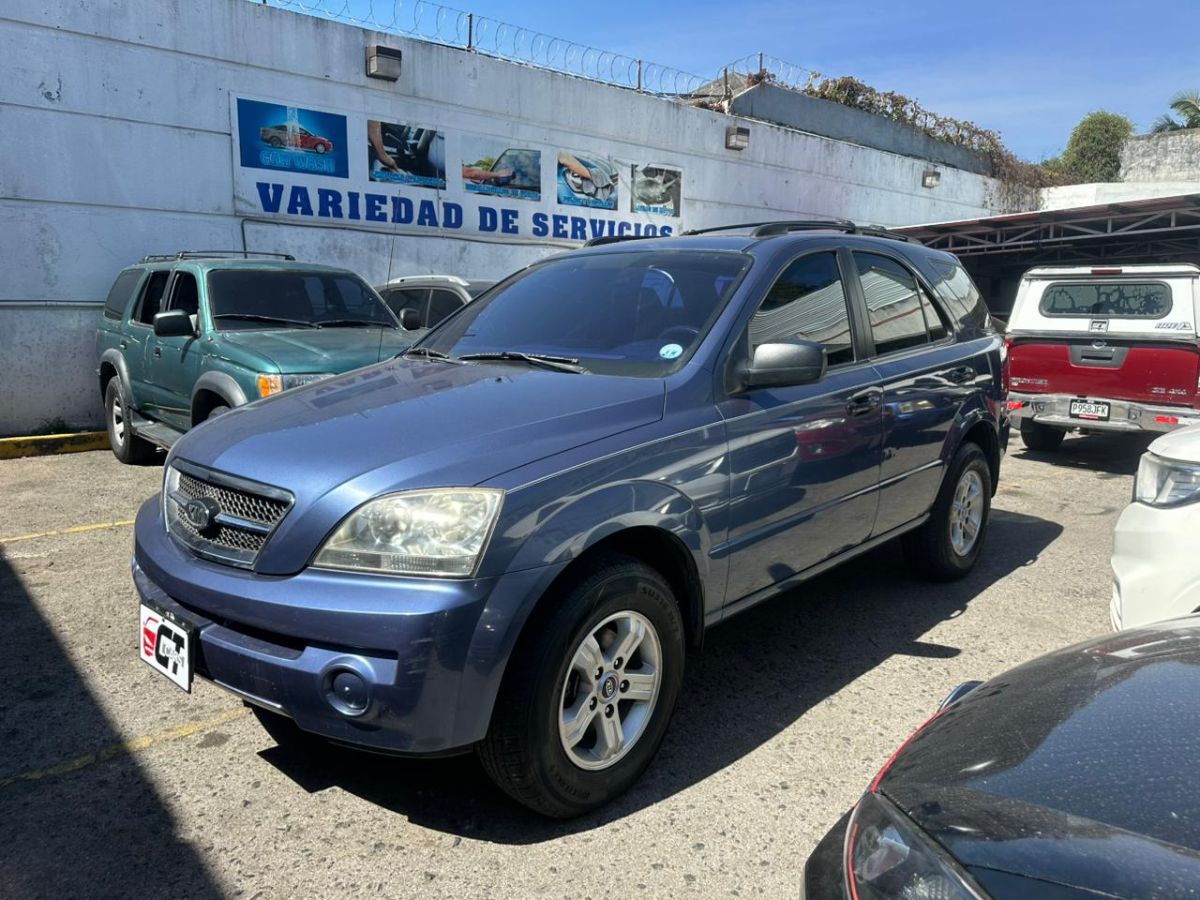 KIA SORENTO - 2004                                        