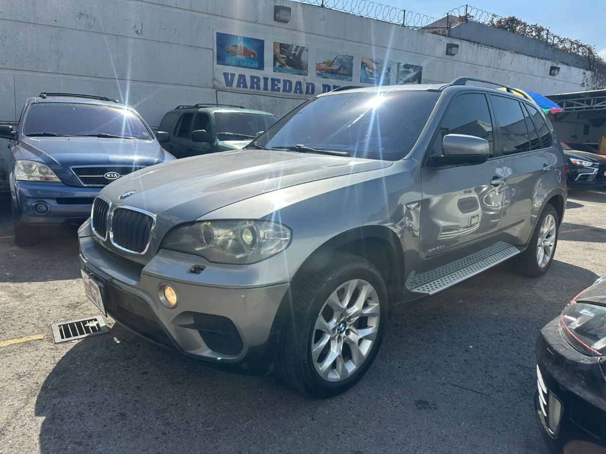 BMW X5 - 2012                                        