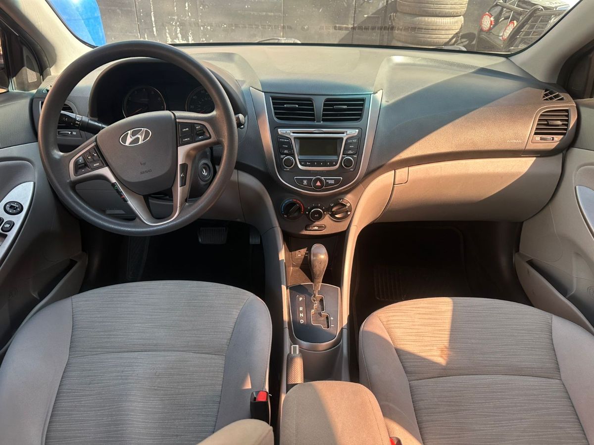 HYUNDAI ACCENT - 2017                                        