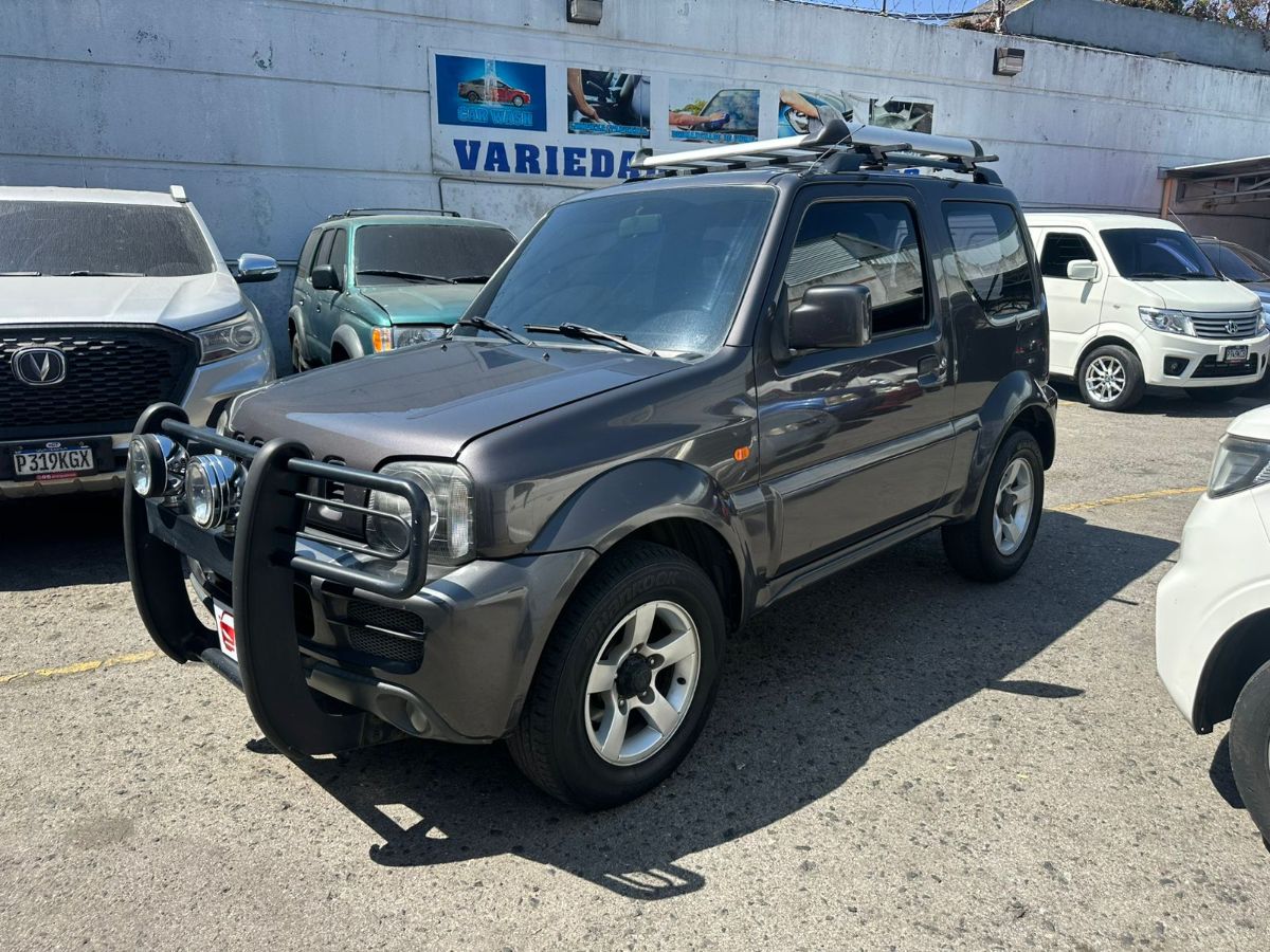SUZUKI JIMNY - 2013                                        