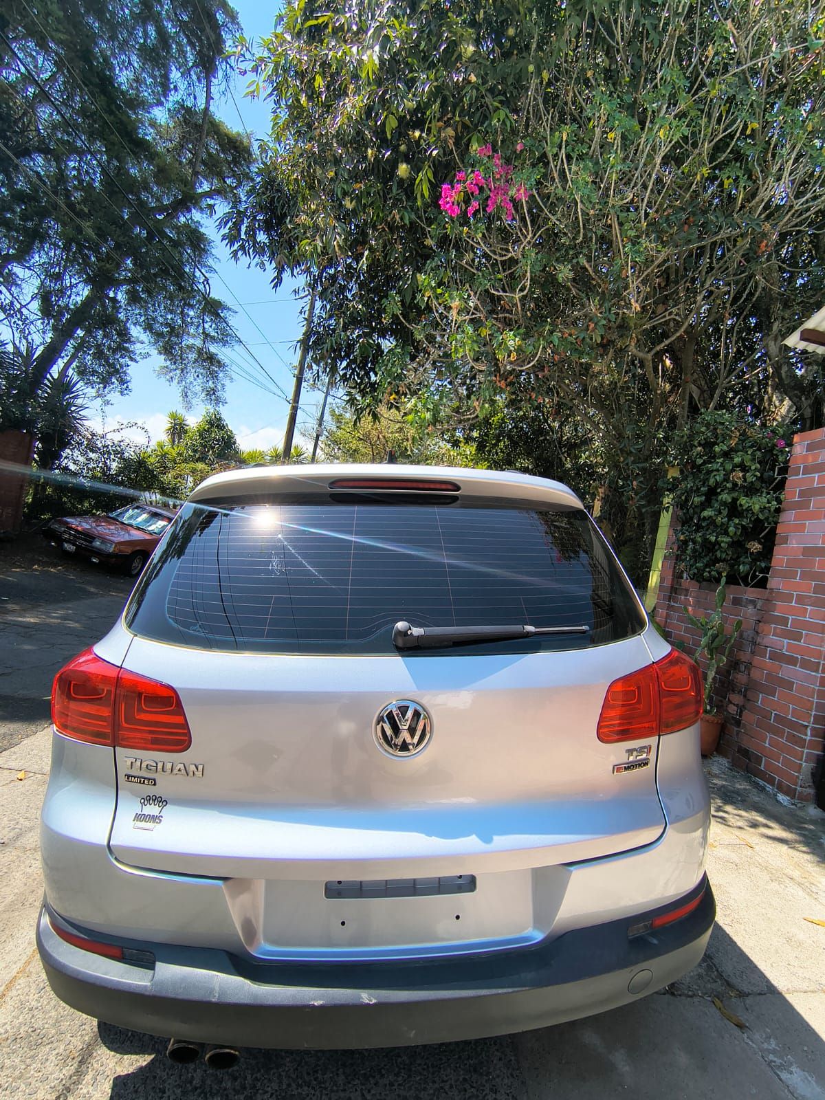 VOLKSWAGEN TIGUAN - 2018                                        