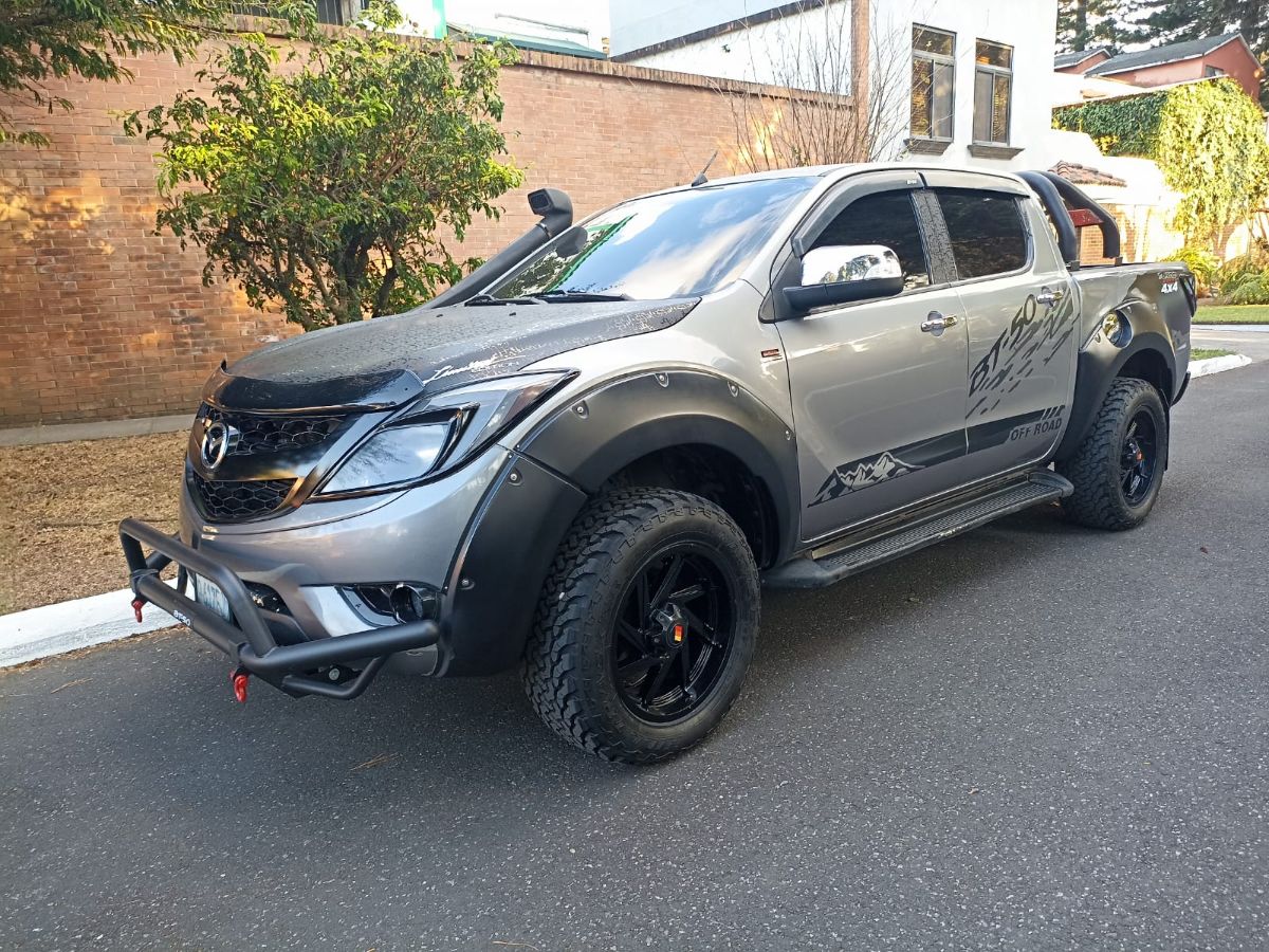 MAZDA BT-50 - 2013                                        