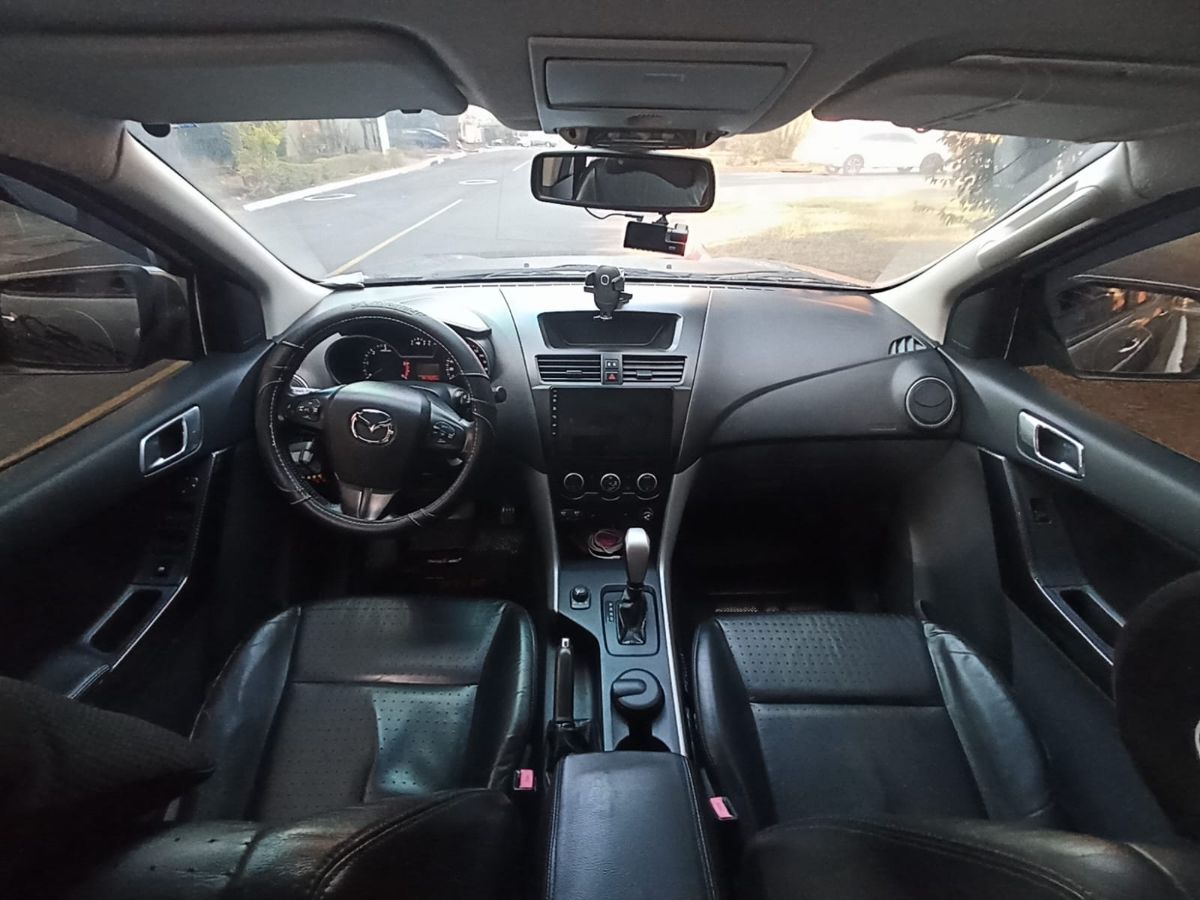 MAZDA BT-50 - 2013                                        