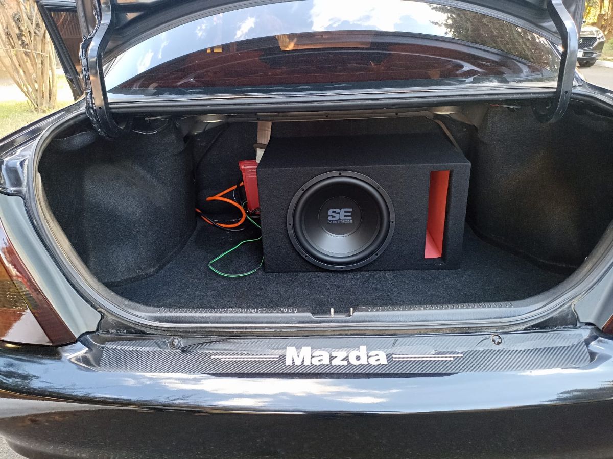 MAZDA PROTEGE - 2000                                        