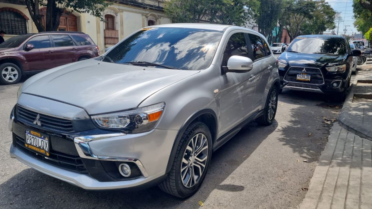 MITSUBISHI OUTLANDER SPORT - 2017                                        