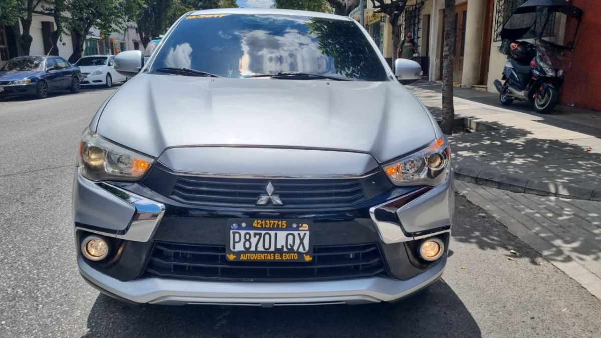 MITSUBISHI OUTLANDER SPORT - 2017                                        