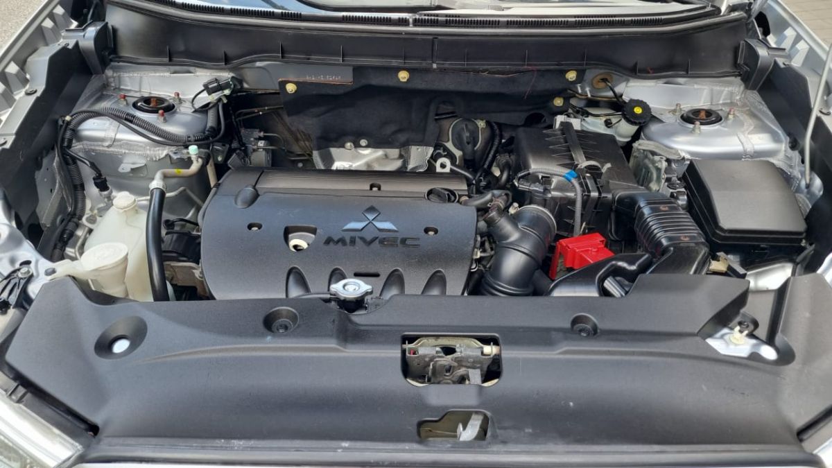 MITSUBISHI OUTLANDER SPORT - 2017                                        