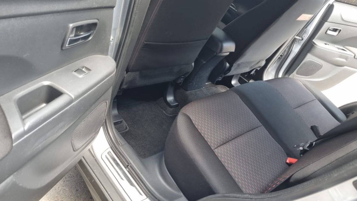 MITSUBISHI OUTLANDER SPORT - 2017                                        