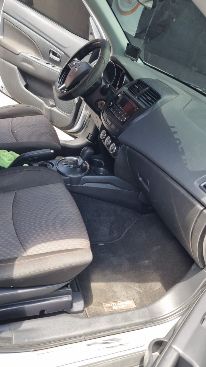 MITSUBISHI OUTLANDER SPORT - 2017                                        