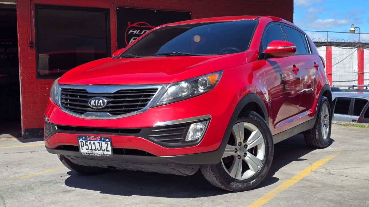 KIA SPORTAGE - 2013                                        