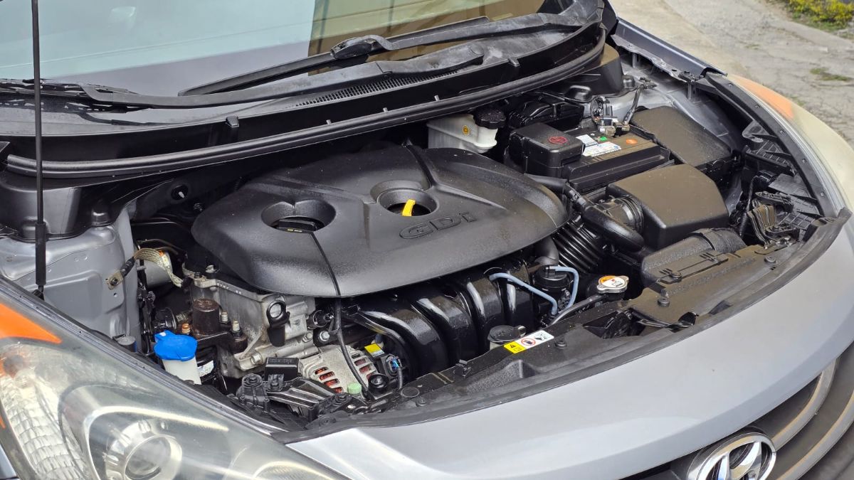 HYUNDAI ELANTRA - 2014                                        