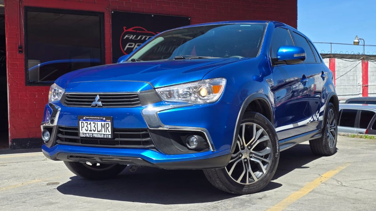 MITSUBISHI OUTLANDER SPORT - 2018                                        