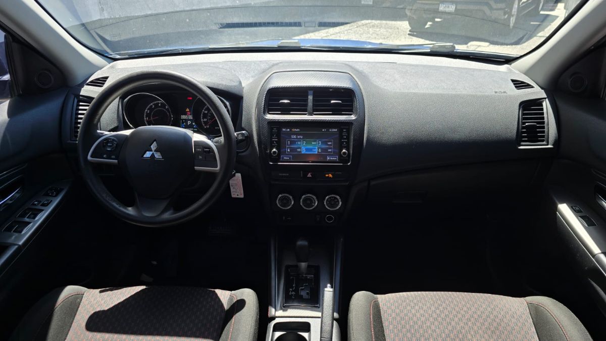 MITSUBISHI OUTLANDER SPORT - 2018                                        