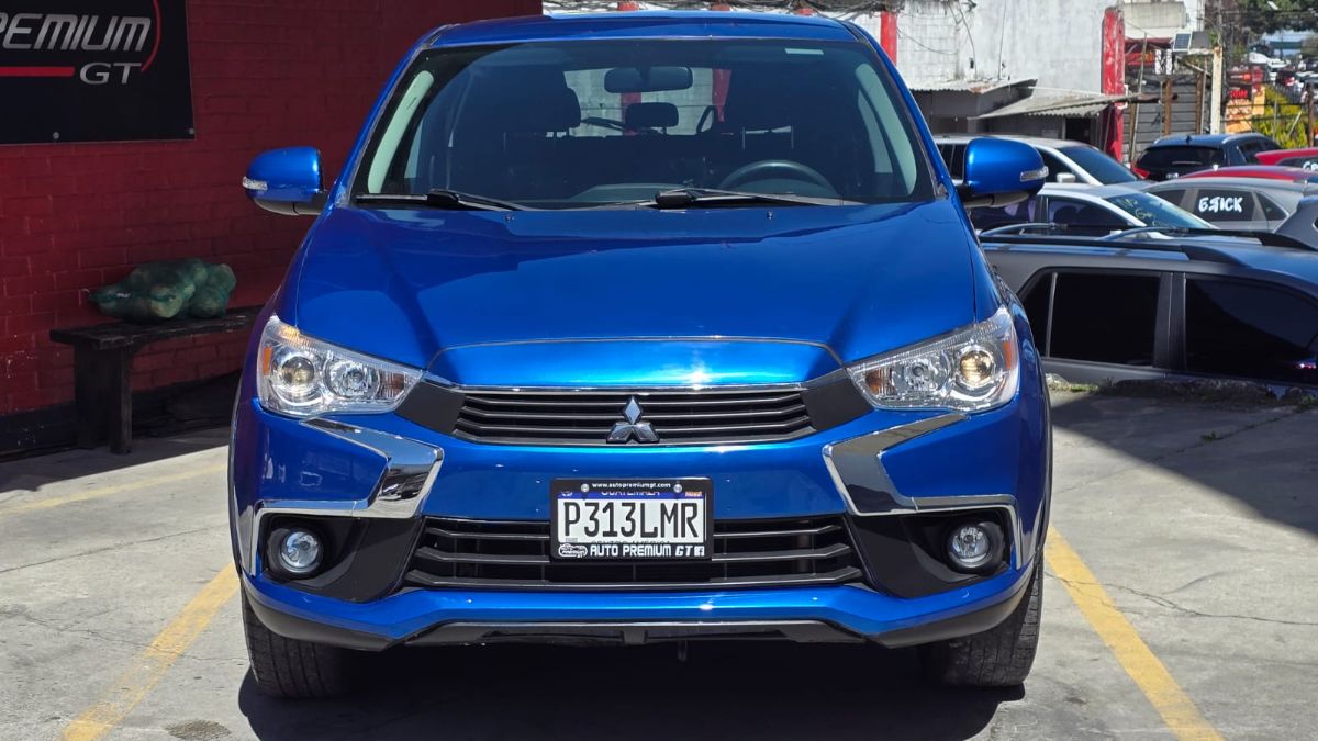 MITSUBISHI OUTLANDER SPORT - 2018                                        