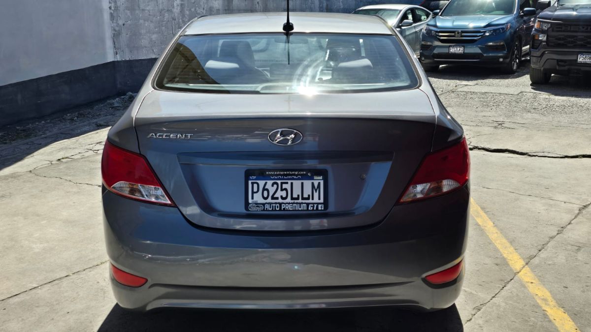 HYUNDAI ACCENT - 2016                                        