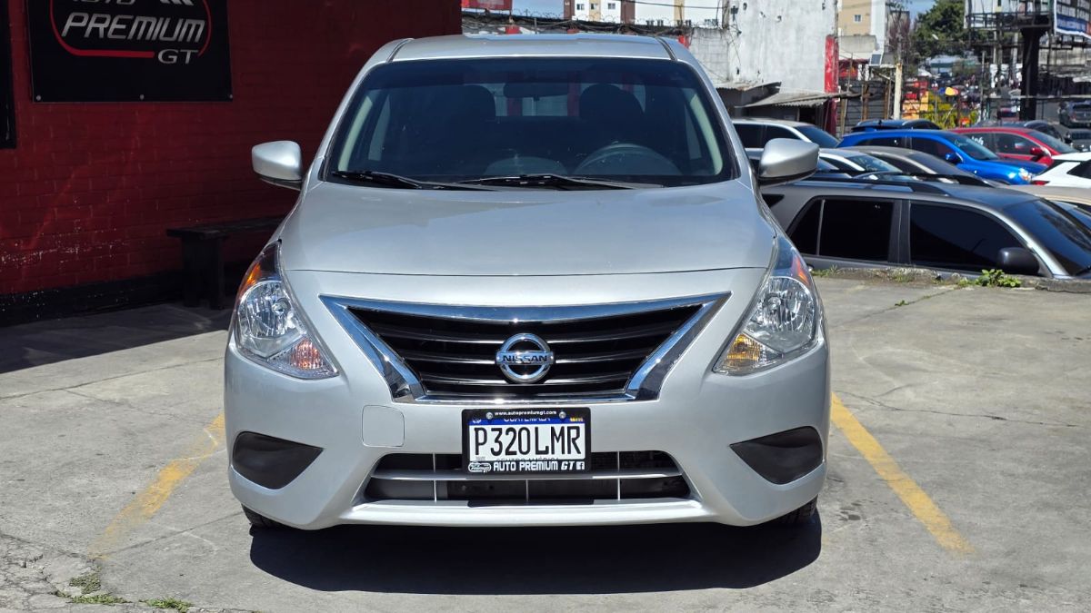 NISSAN VERSA - 2018                                        