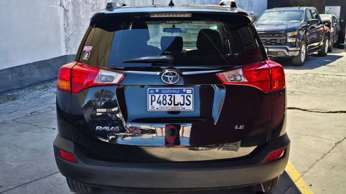 TOYOTA RAV-4 - 2014                                        