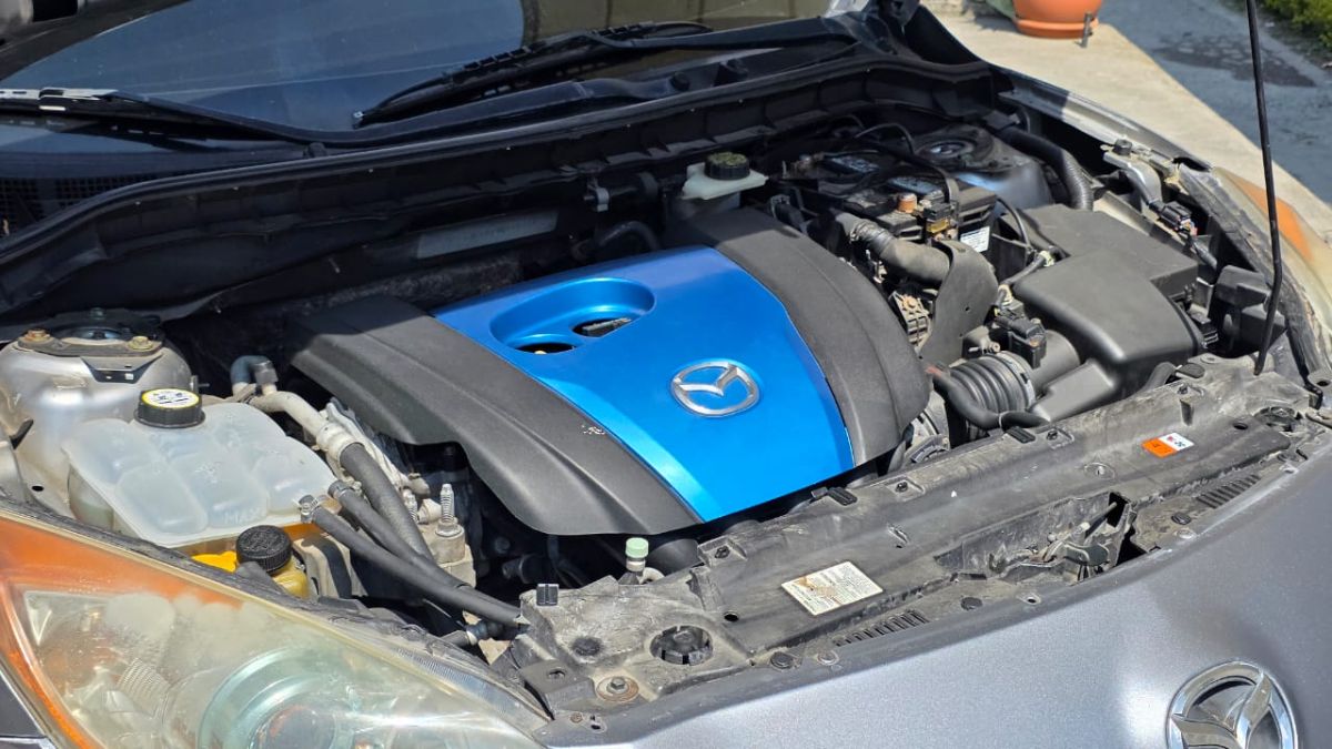 MAZDA 3 TOURING - 2012                                        