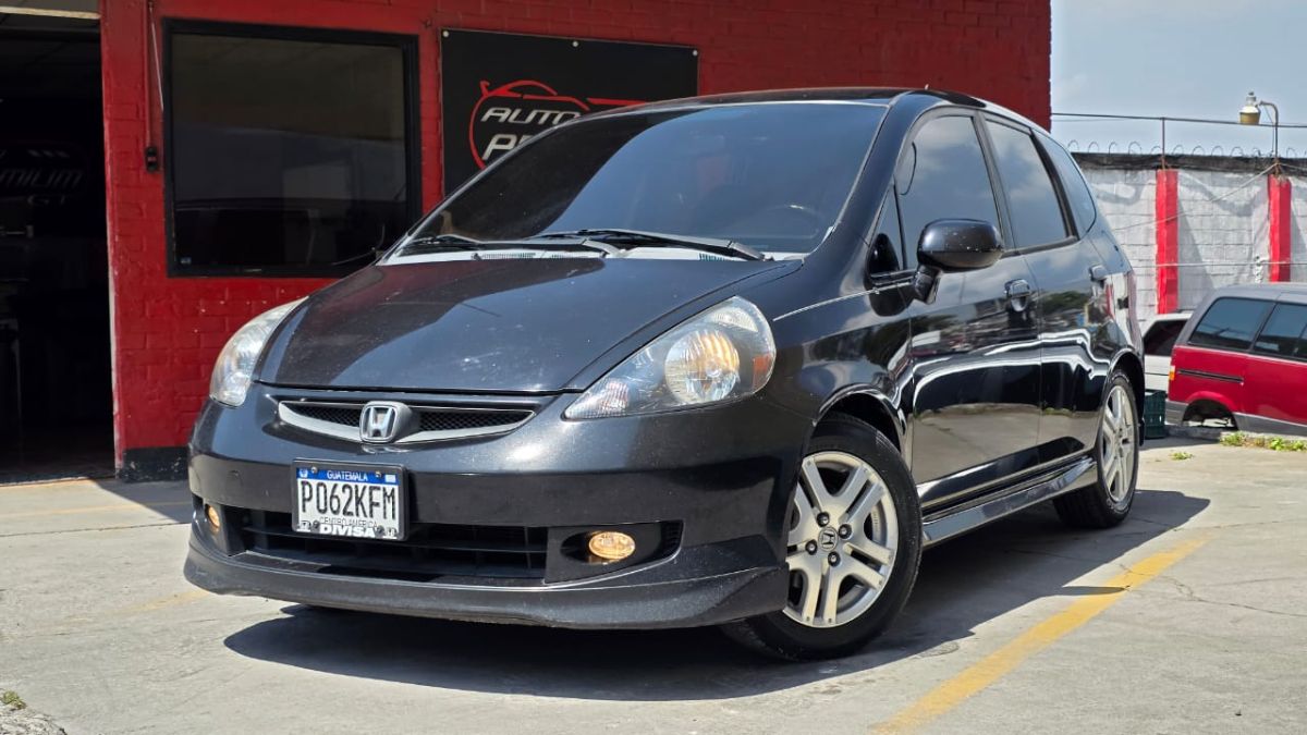 HONDA FIT - 2007                                        