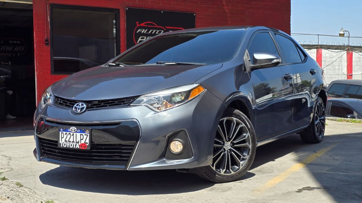 TOYOTA COROLLA S - 2016                                        