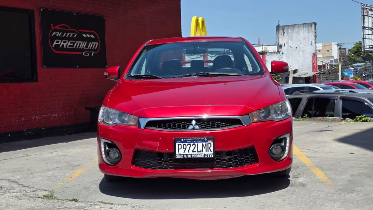 MITSUBISHI LANCER - 2016                                        