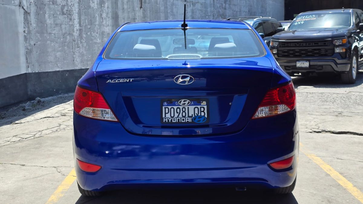 HYUNDAI ACCENT - 2014                                        