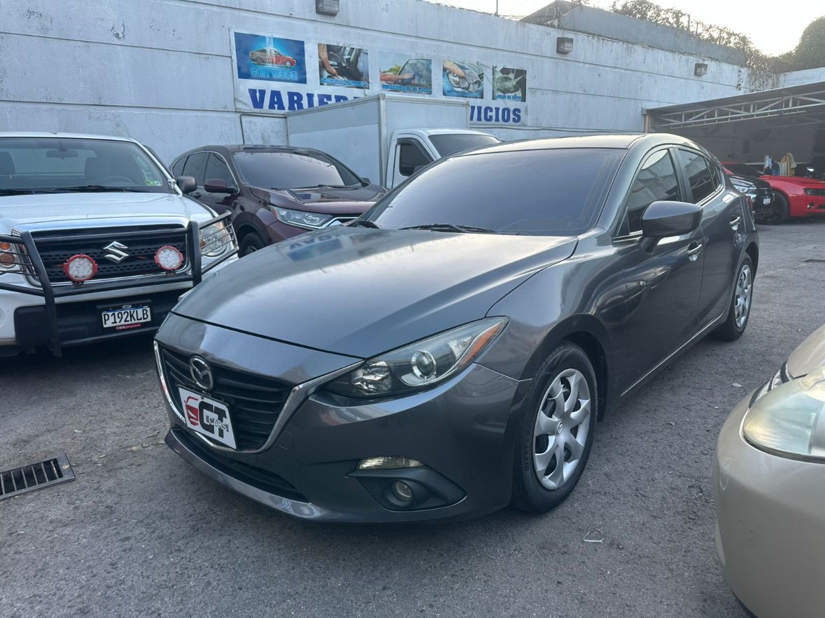 MAZDA 3 - 2016                                        