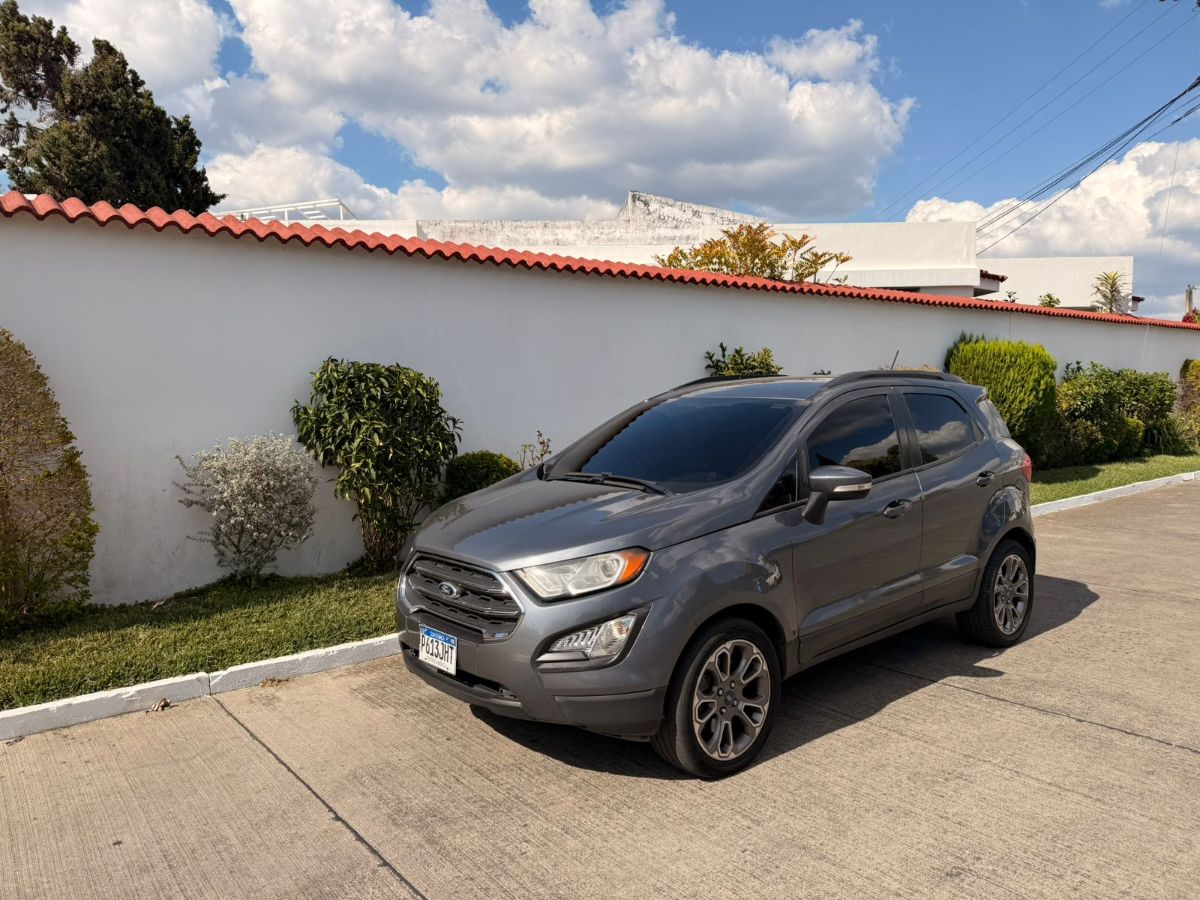 FORD ESCAPE - 2019                                        