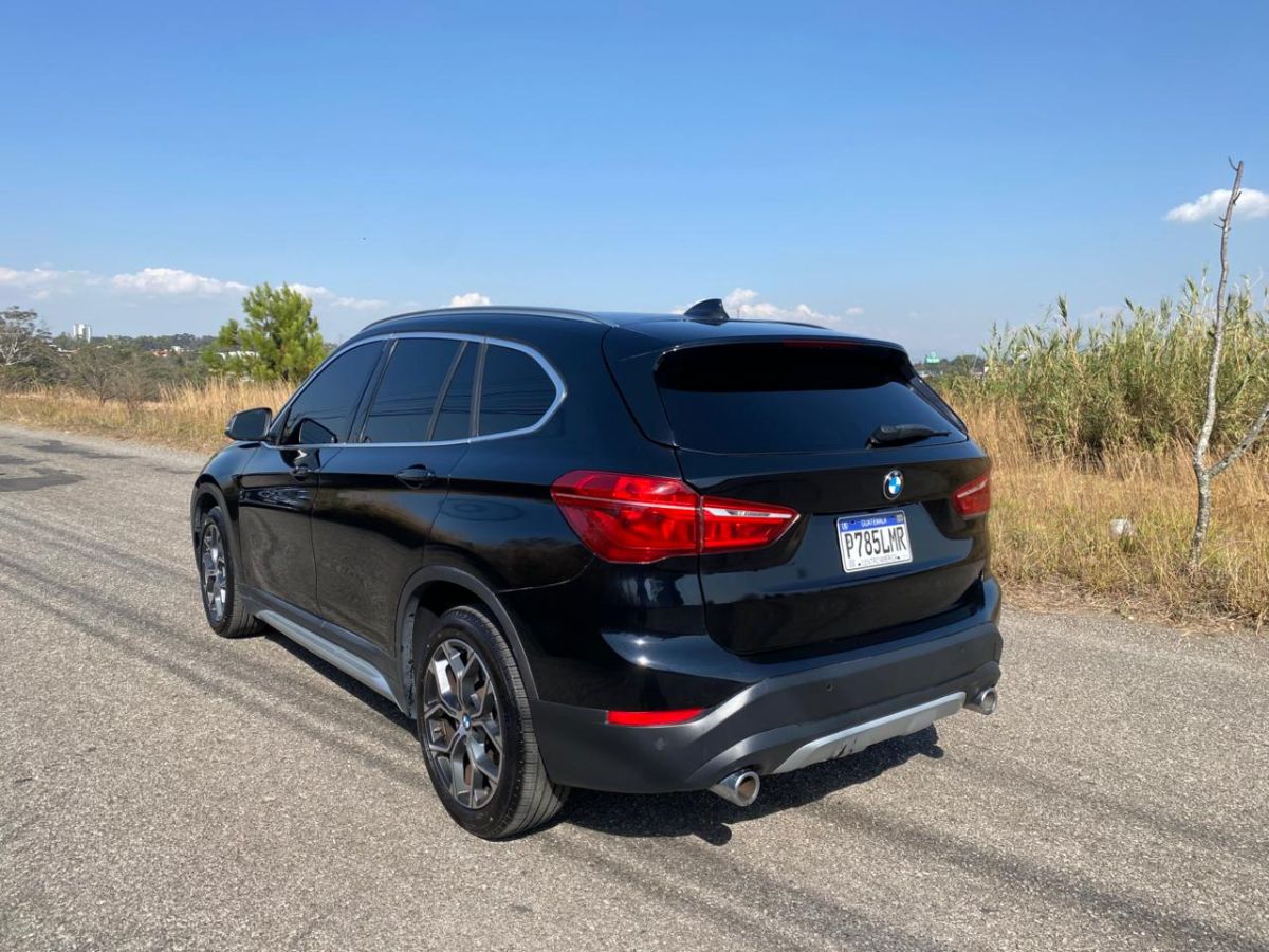 BMW X1 - 2022                                        