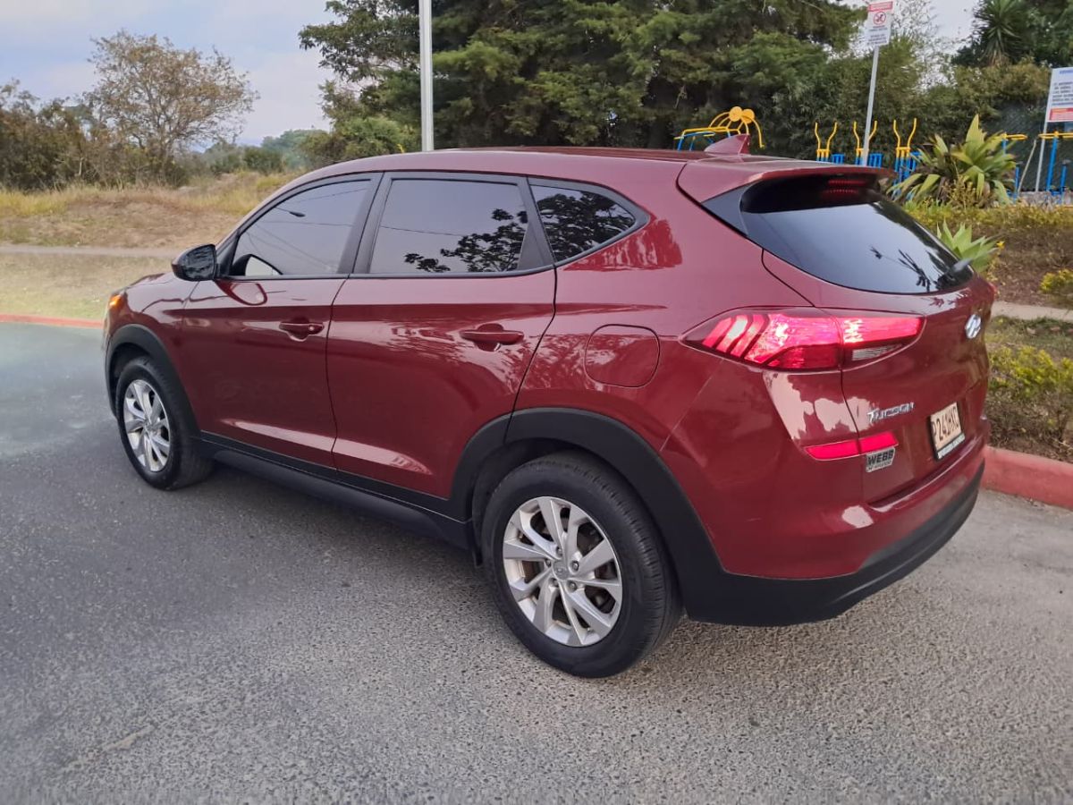 HYUNDAI TUCSON - 2019                                        