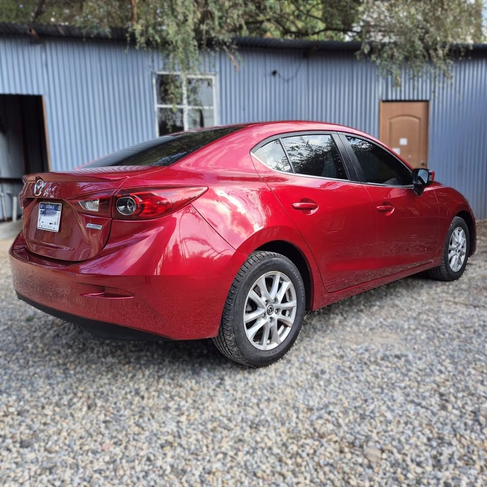 MAZDA 3 - 2014                                        