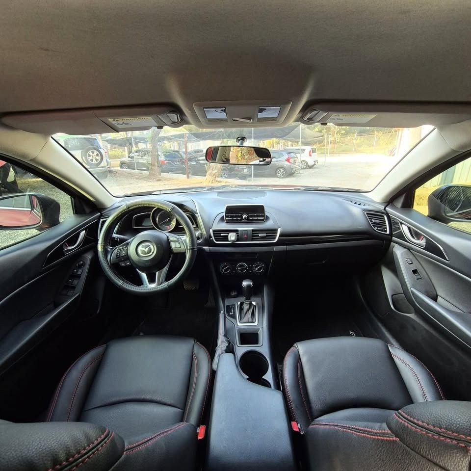 MAZDA 3 - 2014                                        