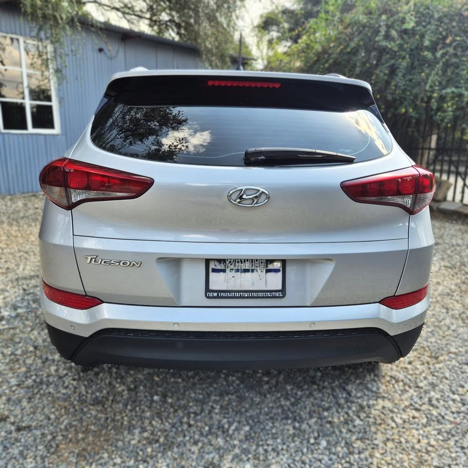 HYUNDAI TUCSON - 2016                                        