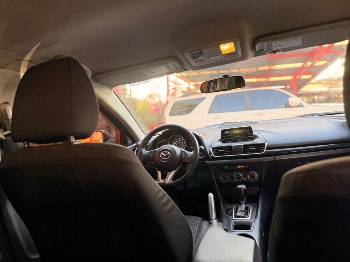MAZDA 3 - 2014                                        