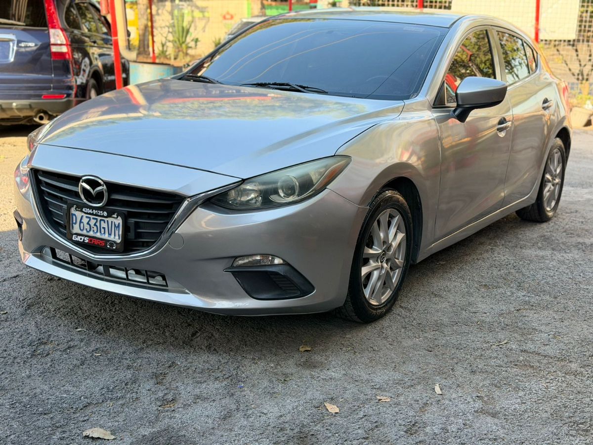 MAZDA 3 - 2014                                        