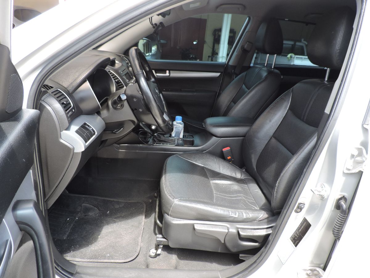 KIA SORENTO - 2013                                        