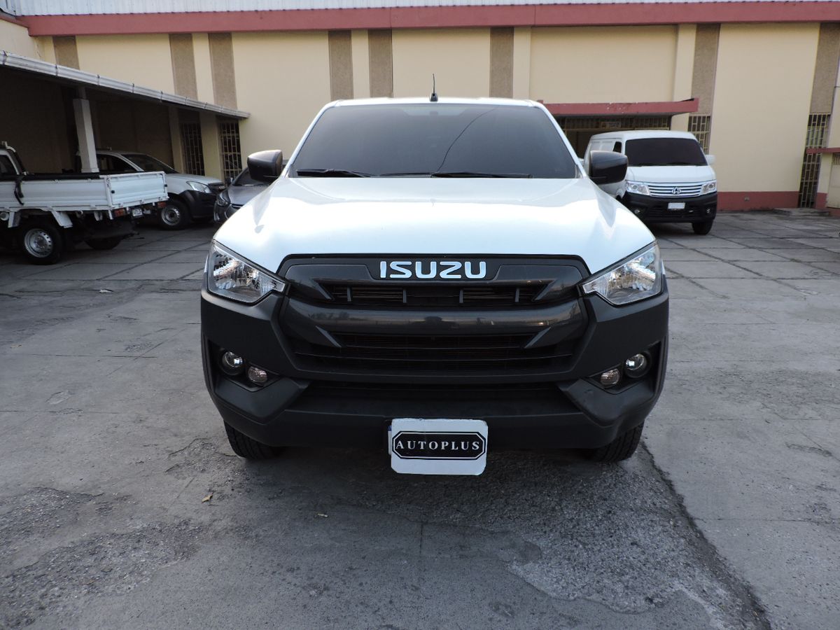 ISUZU DMAX - 2024                                        