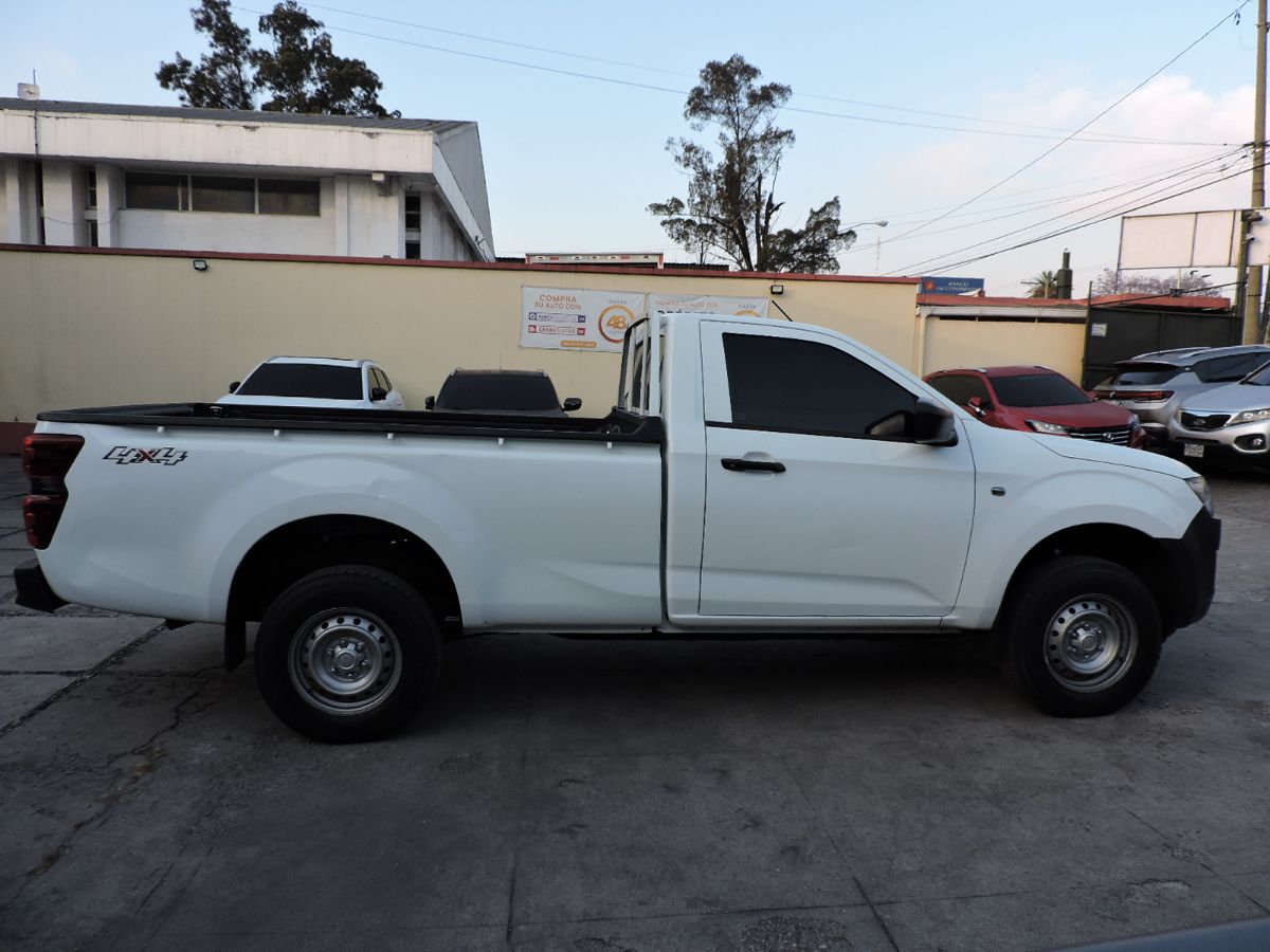 ISUZU DMAX - 2024                                        