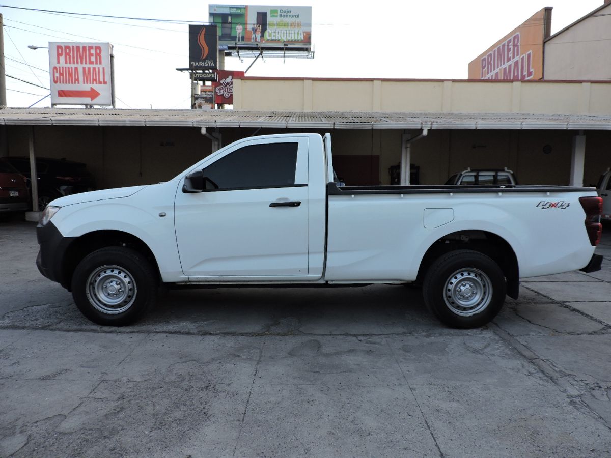ISUZU DMAX - 2024                                        